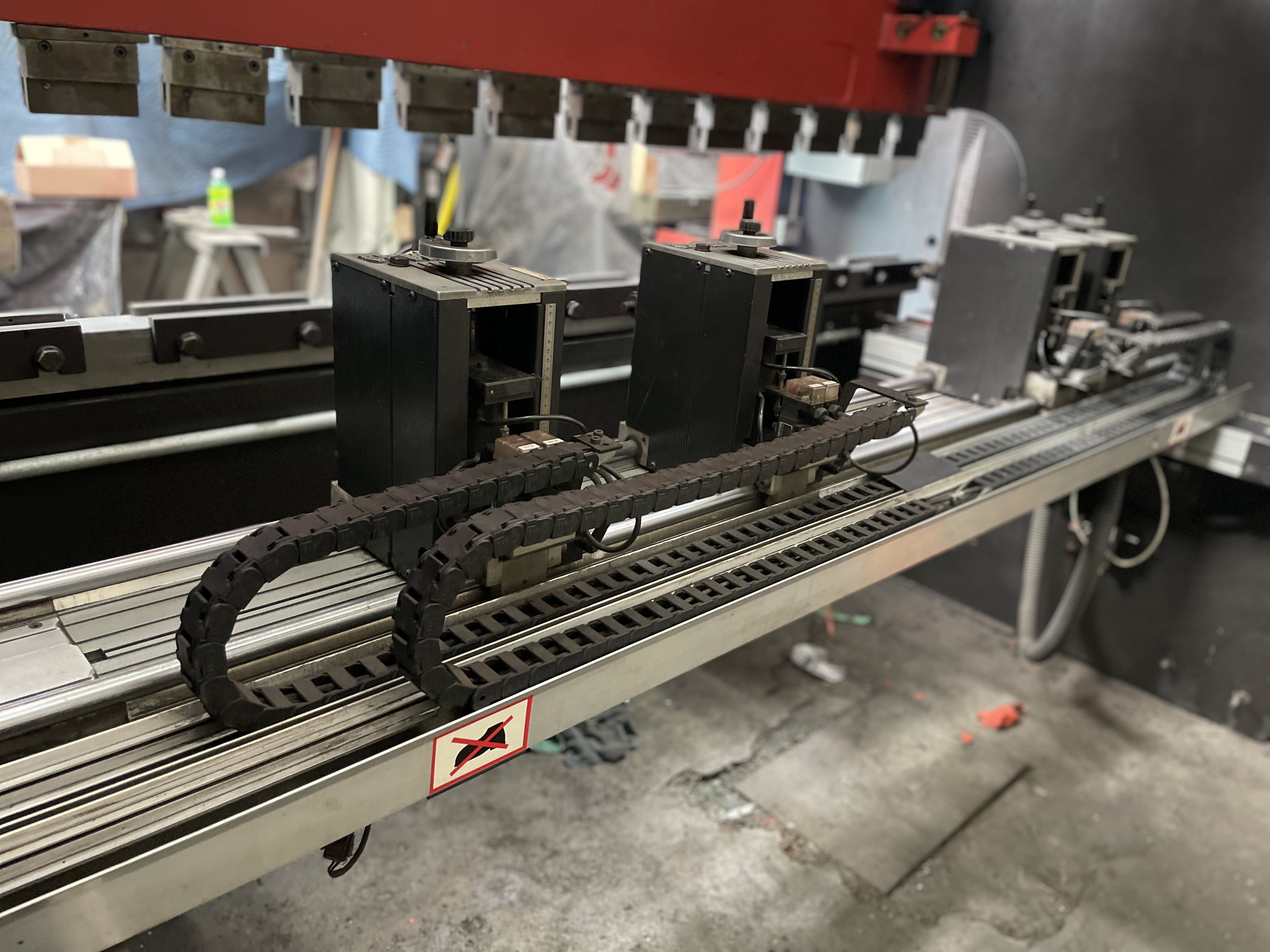 138 Ton X 12’  Amada  Model HFB 1253  CNC Press Brake